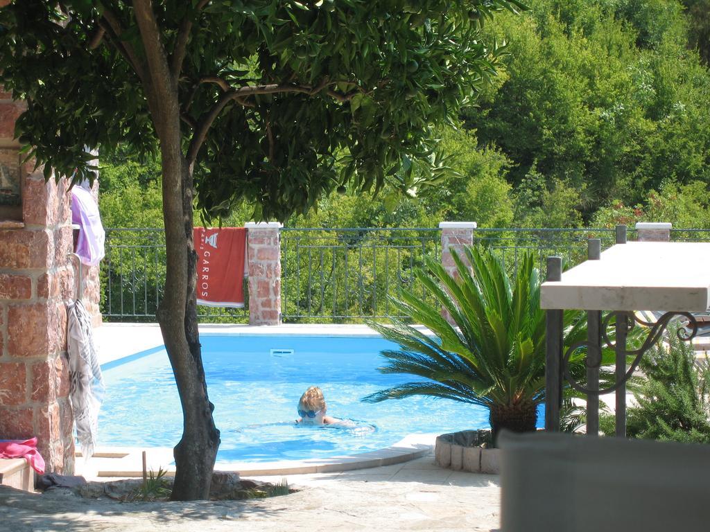 Apartments Villa Cucuk Budva Exterior photo